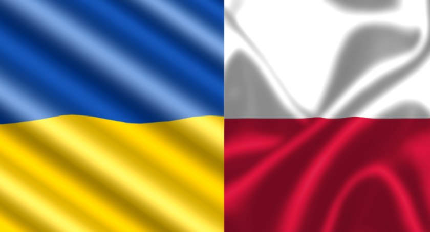 Pomaganie Ukraińcom dzieli Polaków