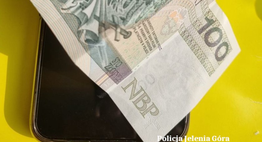 Odpowie za kradzież telefonu oraz pieniędzy