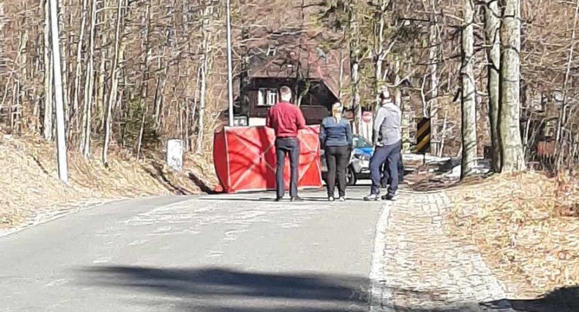 Szklarska Poręba : Mężczyzna zmarł na ulicy