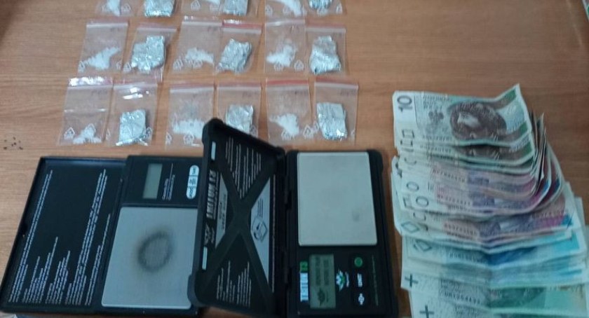 72 - letni mężczyzna zatrzymany z amfetaminą