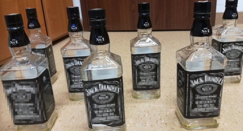 Ukradł 18. butelek whisky