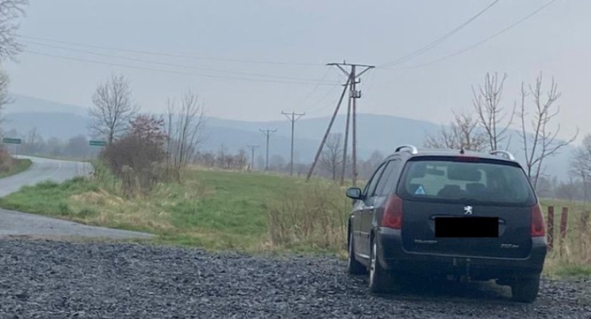 Zatrzymany za usiłowanie kradzieży kabli telefonicznych