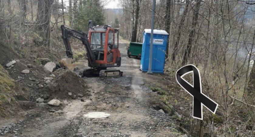 Karetka pogotowia nie mogła dojechać do pacjentki przez zastawioną drogę. Kobieta zmarła