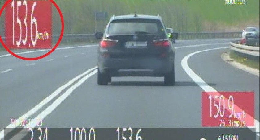 153 km/h przy ograniczeniu do 90 km/h. Pirat drogowy zatrzymany