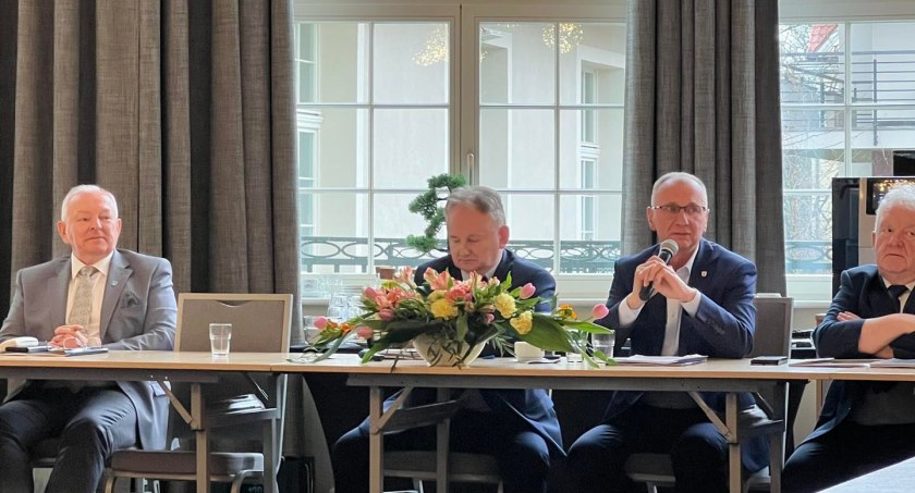 Prezydent Jeleniej Góry spotkał się w Sopocie z zarządem Stowarzyszenia Gmin Uzdrowiskowych RP
