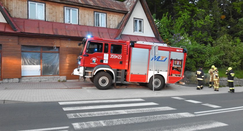Szklarska Poręba - Wyciek gazu w budynku mieszkalnym