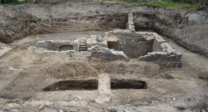 Archeolodzy odkopali granaty