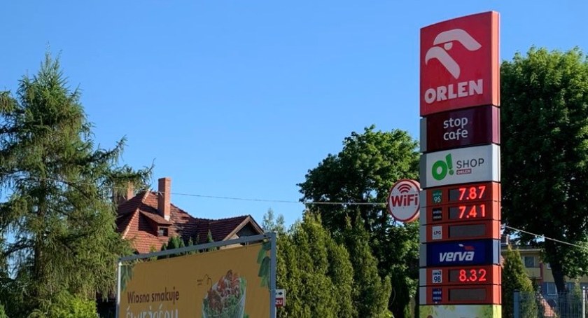 Ceny paliw zwalają z nóg. Tak drogo jeszcze nie było