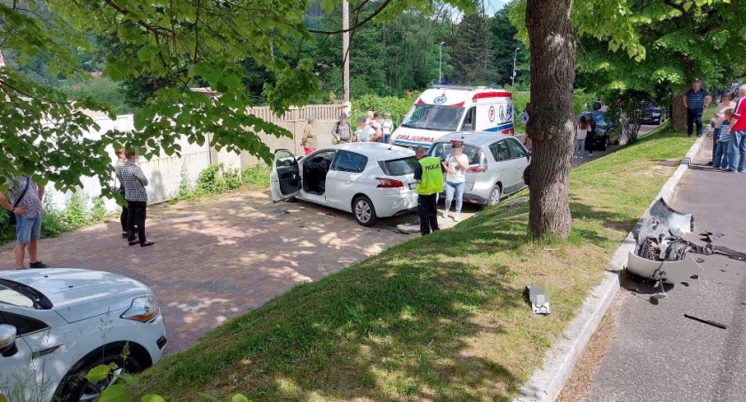 Poważny wypadek w centrum Świeradowa - Zdroju