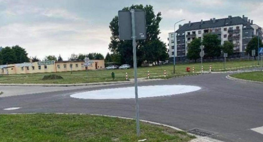 Bareja by na to nie wpadł. Zobacz film z nowo powstałego ronda
