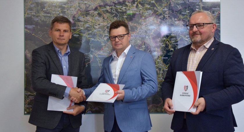Rowerowa rywalizacja mieszkańców powiatu karkonoskiego!