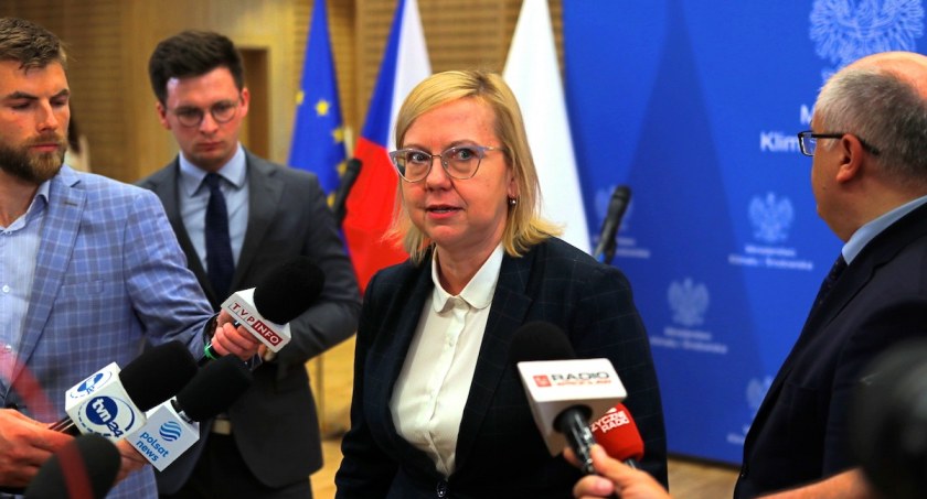 Sobieszów : Minister Anna Moskwa po spotkaniu z Czeską Minister Środowiska Anną Hubáčková