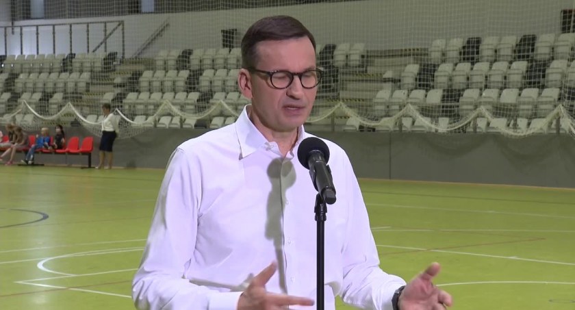 Rząd wybuduje 1000 hal na wsiach. Co na to Polacy?