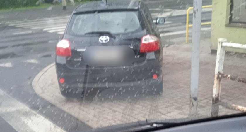 Kolejny mistrz parkowania w Jeleniej Górze. SONDA