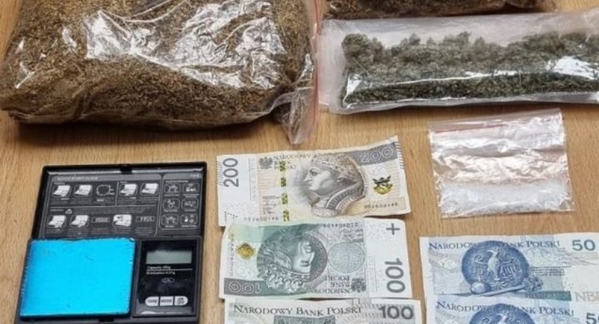 Policjanci uderzają w przestępczość narkotykową