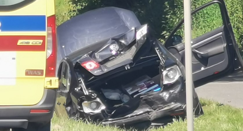 Wypadek przy Nowym Cmentarzu. Utrudnienia na drodze do Karpacza