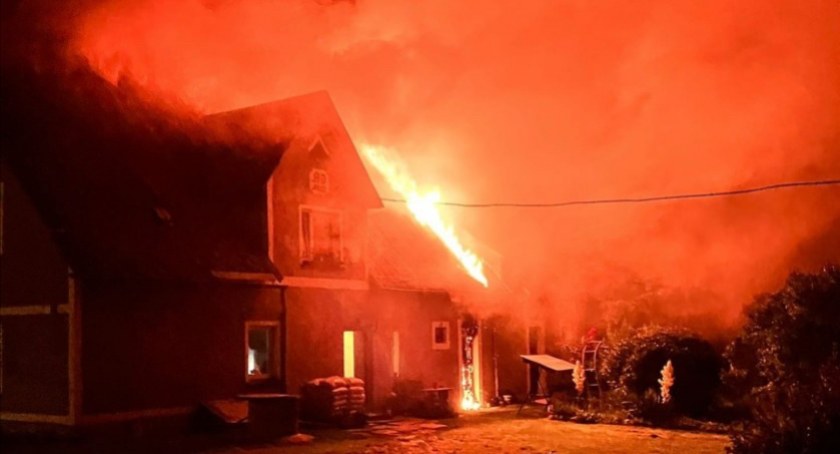 Pogorzelcy ze Strużnicy w potrzebie. Spłonęła część domu