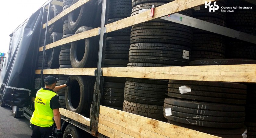 Dolnośląska KAS zatrzymała nielegalny transport odpadów z Holandii