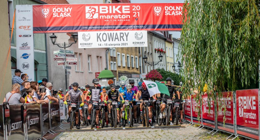 Sportowy weekend w Kowarach. Utrudnienia w ruchu drogowym