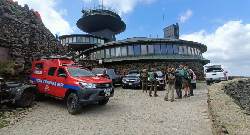 Dzień Przewodników i Ratowników Górskich. Spotkanie na Śnieżce