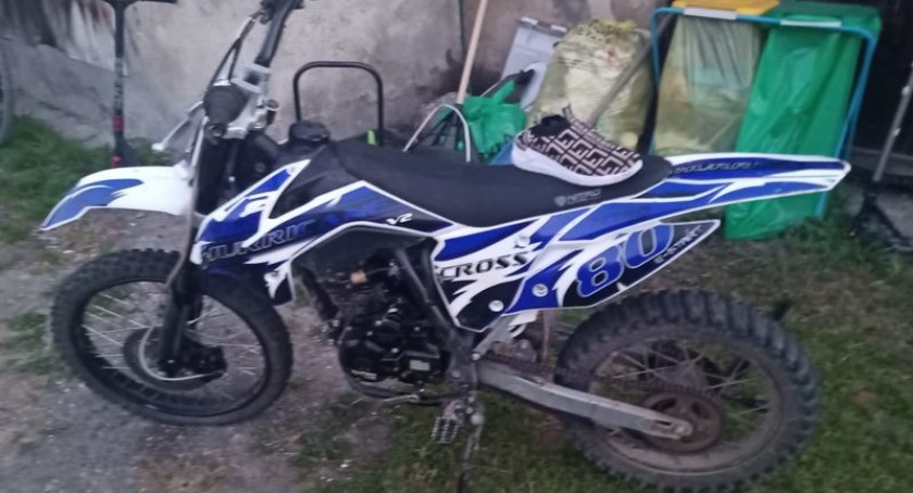 Policjanci najpierw odzyskali motocykl, a następnie ustalili i zatrzymali sprawcę kradzieży