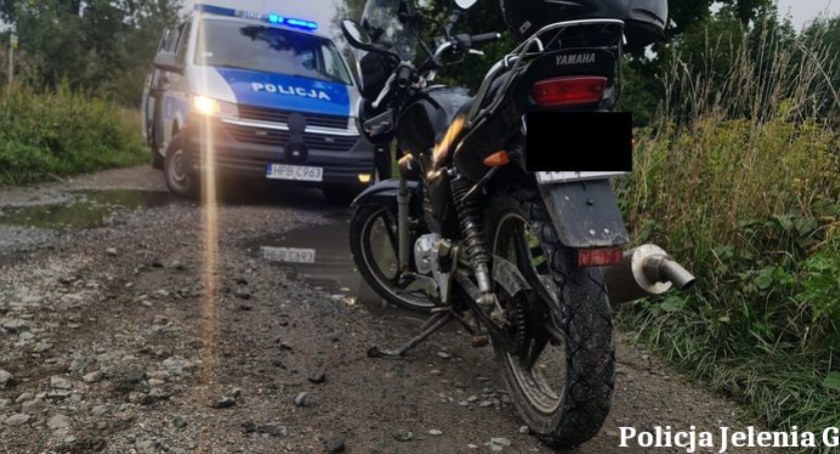 Zatrzymany do kontroli motocyklista przyznał, że na śniadanie zażył amfetaminę