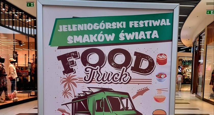 Festiwal Smaków Świata - Food Trucki przy Galerii Sudeckiej