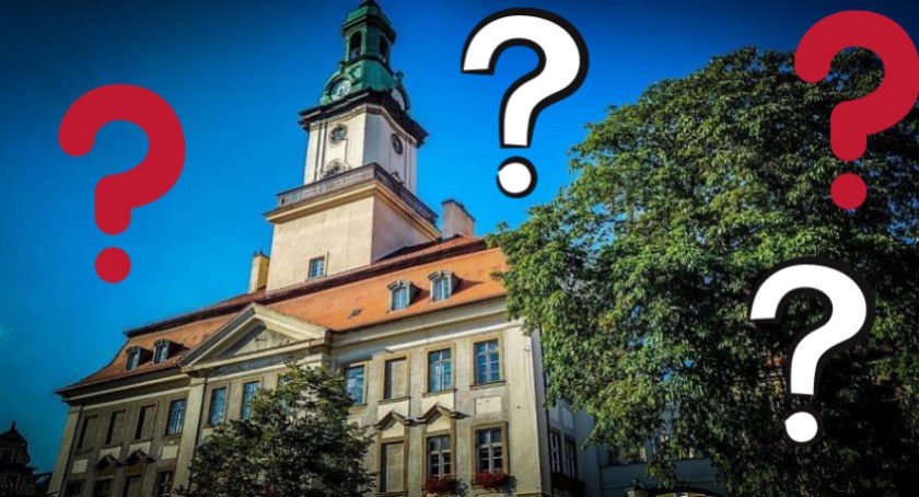 Co skrywają mury jeleniogórskiego urzędu?
