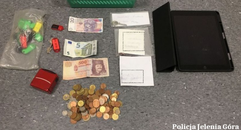 Bezczelny włamywacz raczył się kawą w obiekcie, do którego się włamał