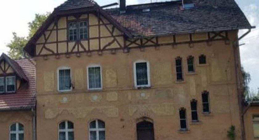 Okradli budynek PKP z instalacji elektrycznej
