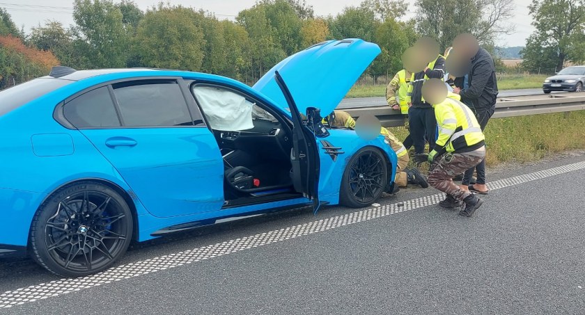 BMW znanego YouTubera rozbite na autostradzie A4