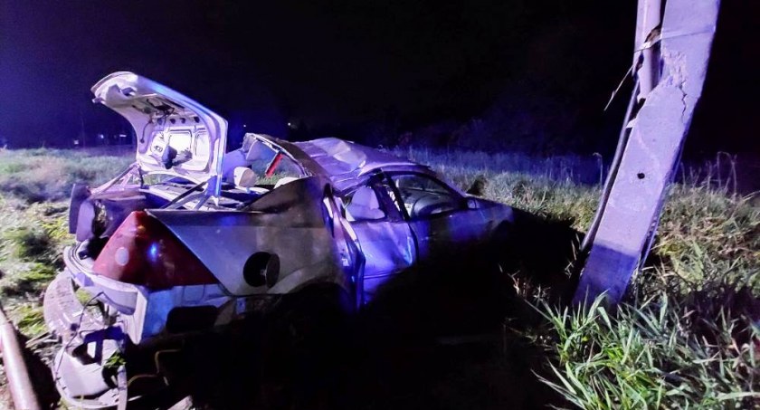 Nietrzeźwy kierujący był o krok od tragedii. Trafił do szpitala