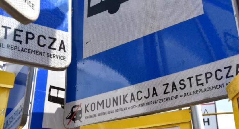 Straż Miejska przegania autobusy kolejowej komunikacji zastępczej?