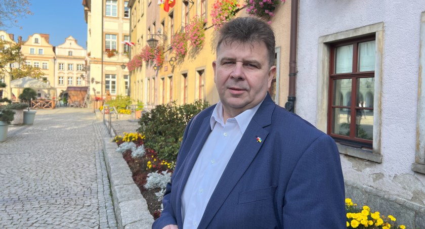 Przegłosowana poprawka posła Roberta Obaza 