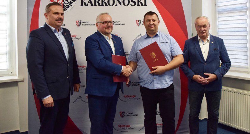 Podpisano umowę na przebudowę ul. 1 Maja w Szklarskiej Porębie