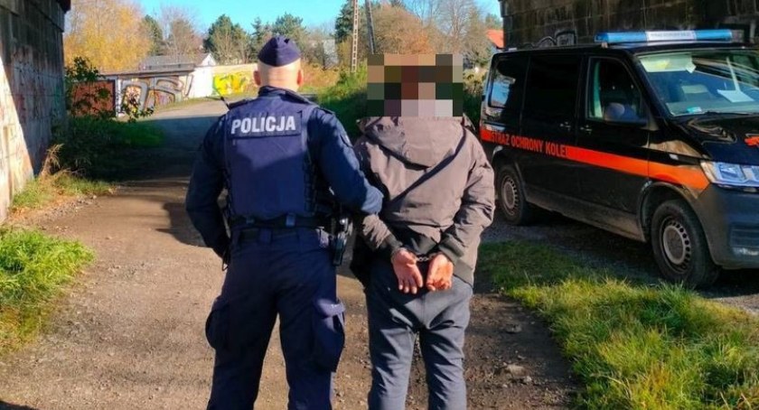 Zatrzymany za kradzież i uszkodzenie elementów infrastruktury kolejowej