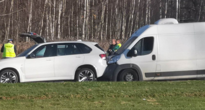 Utrudnienia na ulicy Sudeckiej po zdarzeniu drogowym