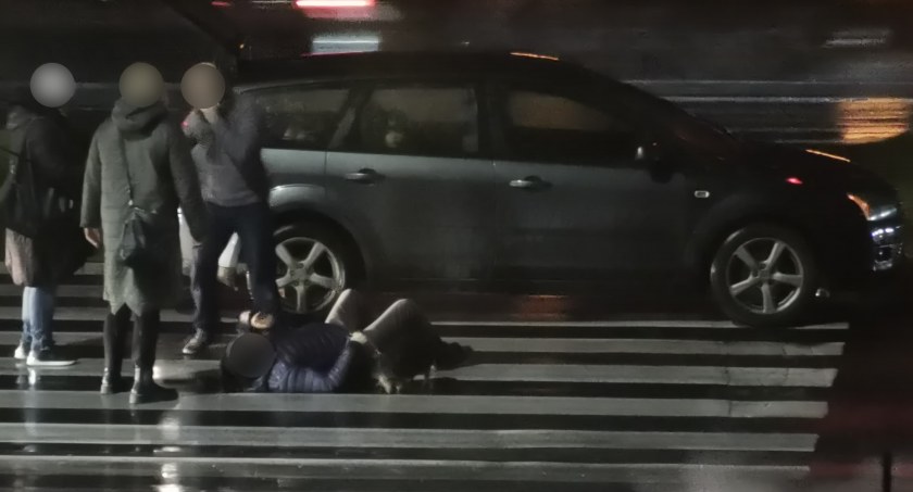 Potrącenie pieszego na alei Jana Pawła II