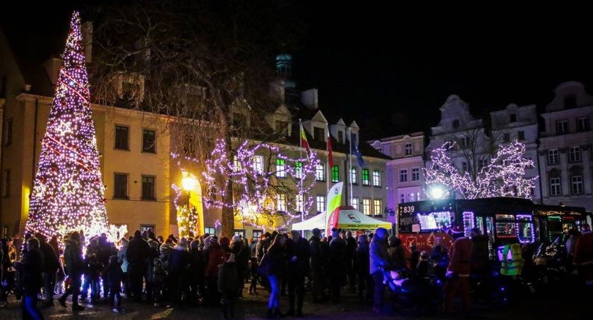 Jelenia Góra jest zmuszona do oszczędności na świątecznych iluminacjach