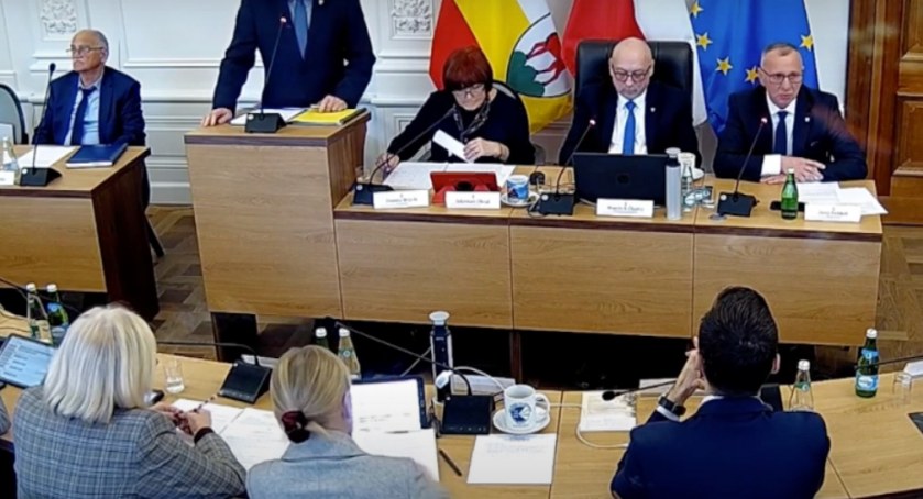Na wniosek prezydenta Jerzego Łużniaka radni przegłosowali możliwość sprzedaży Term Cieplickich