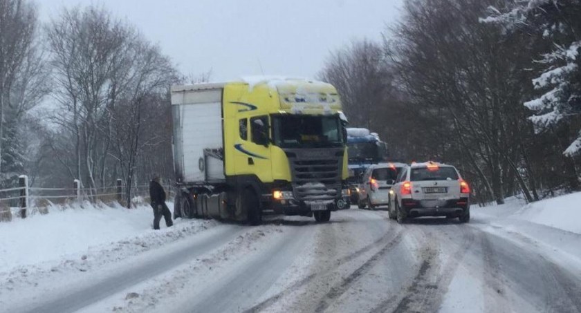 Czesi zamknęli dojazd od granicy do Harrachova dla pojazdów ciężarowych