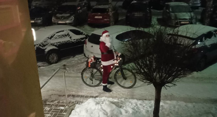 Jelenia Góra - Święty Mikołaj na rowerze