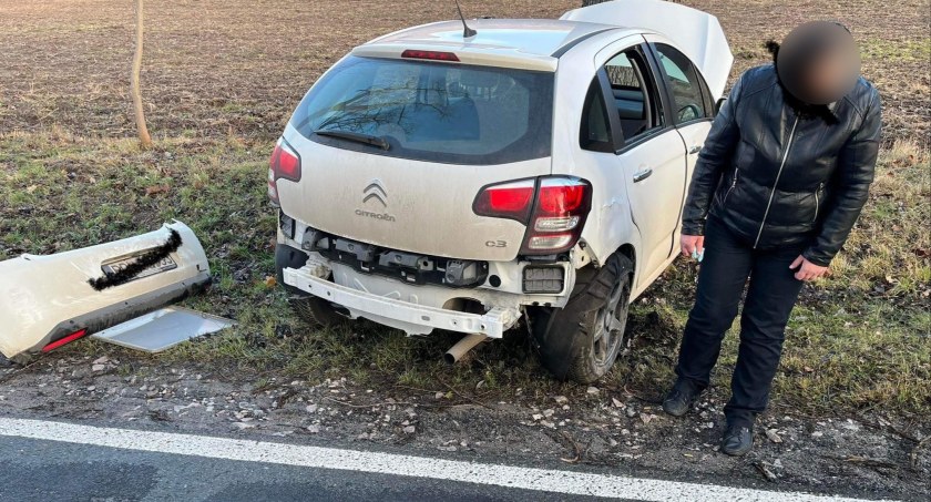 Niebezpieczne zdarzenie przy wjeździe do Wojcieszowa. Jedna osoba poszkodowana