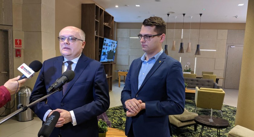 Samorząd i jego otoczenie. Włodarze rozmawiali o dużych pieniądzach dla samorządów