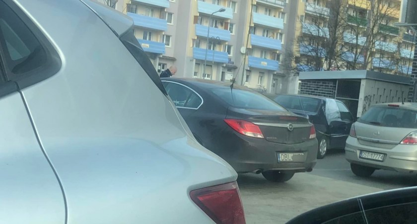 Rzadko spotykany nieoznakowany samochód drogówki dziś w Jeleniej Górze