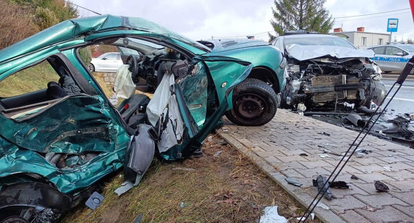 Wojcieszyce - Śmiertelny wypadek na krajowej trójce. Nie żyje 17-latka