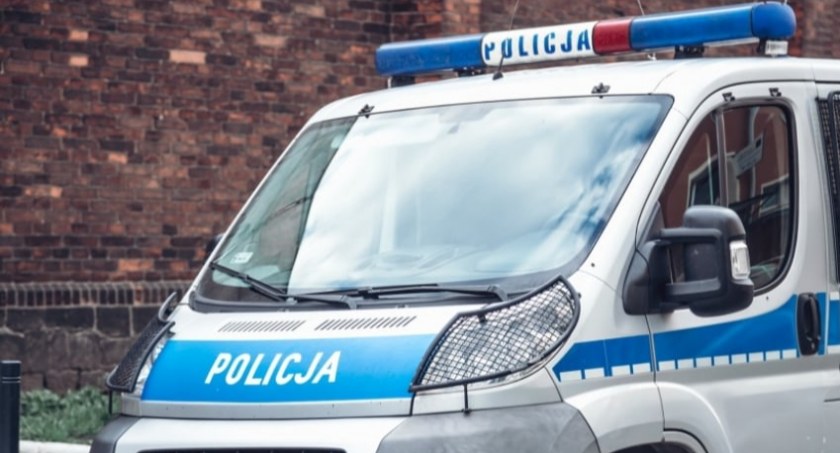 Tragedia w Legnicy. 12-latek potrącony przez samochód walczy o życie.