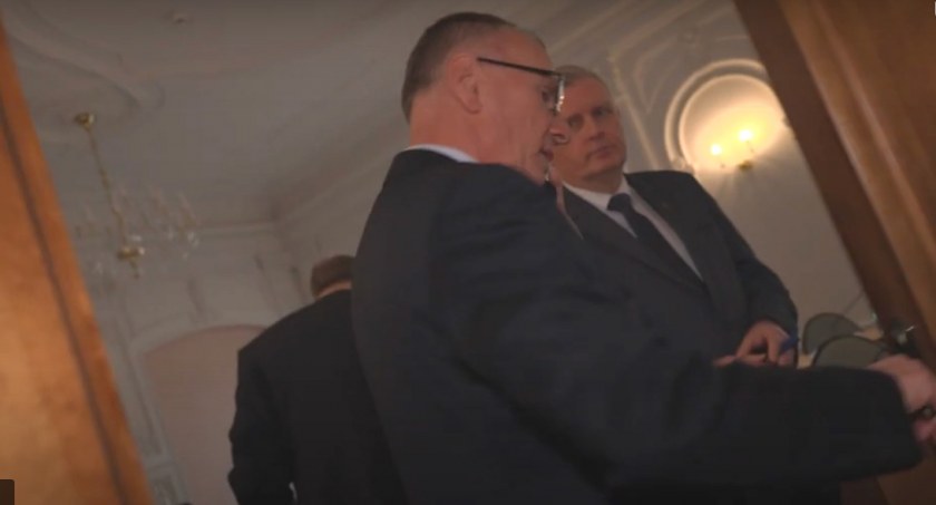 Prezydent Jeleniej Góry wezwany do publicznych przeprosin