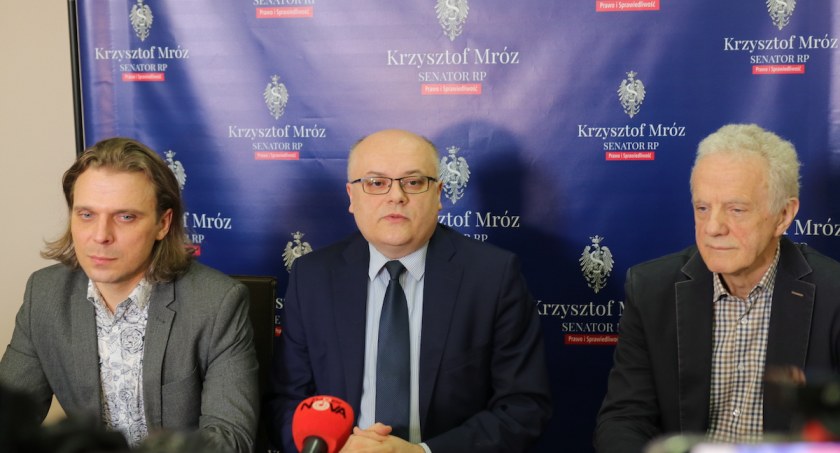 Prezydent zakończy kadencję i poza długami nic po nim nie zostanie - powiedział Krzysztof Mróz 