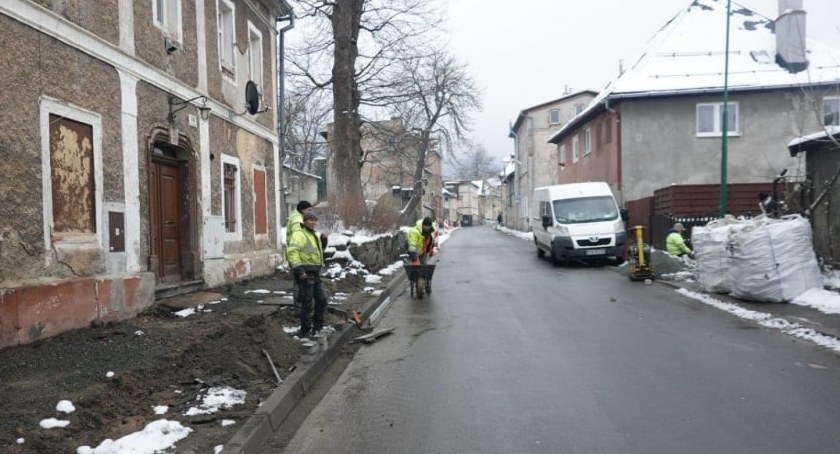 Eksmisja mieszkańców w centrum Kowar